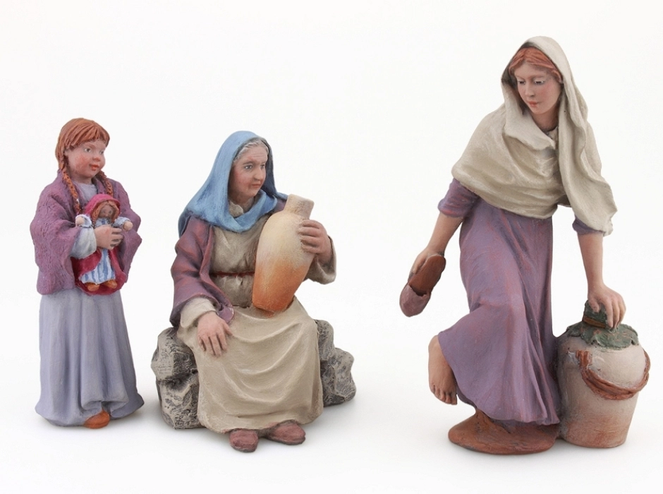 Abuela sentada con cántaro 12 cm.