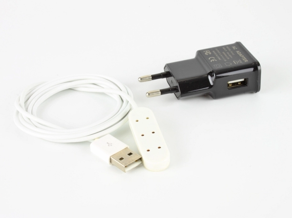 Adaptador USB 5V.