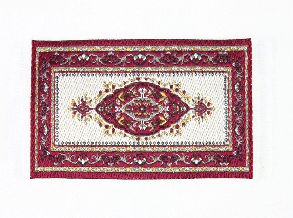 Alfombra oriental (8,5x4,8 cm.)