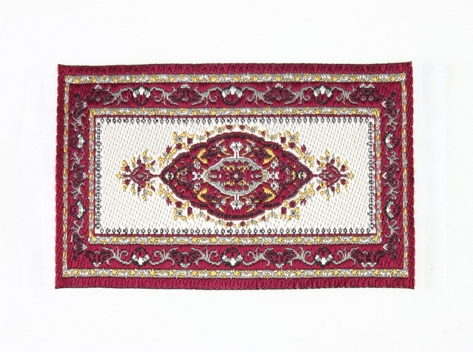 Alfombra oriental (8,5x4,8 cm.)