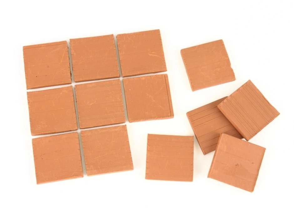 Baldosa roja 2,4 x 2,4 cm. E. 1:10 (100 UNI.) Baldosa roja 2,4 x 2,4 cm. E. 1:10 (100 UNI.)