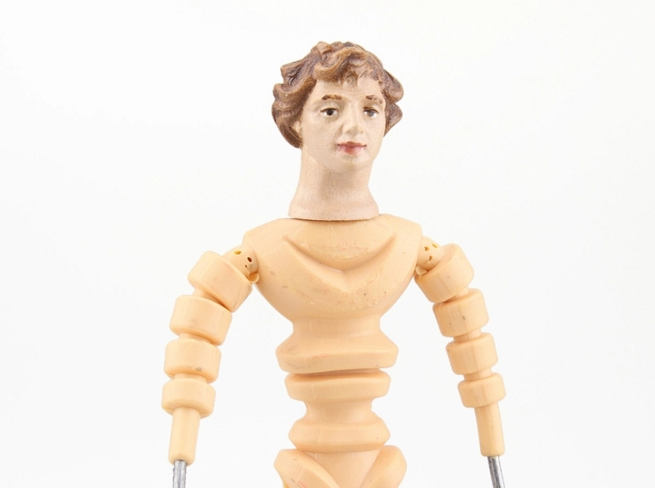 Cabeza de hombre joven 15 cm.