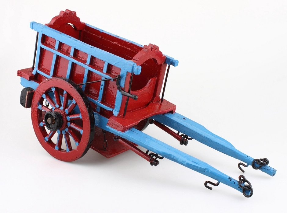 Carro popular 38 cm.