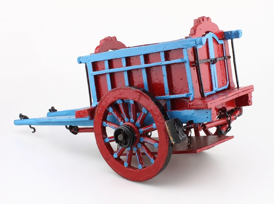 Carro popular 38 cm.