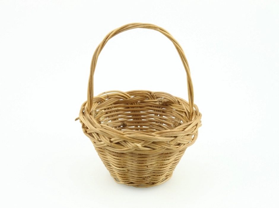 Cesta con asa Ø 5 - 5,5 cm. Cesta con asa Ø 5 - 5,5 cm.