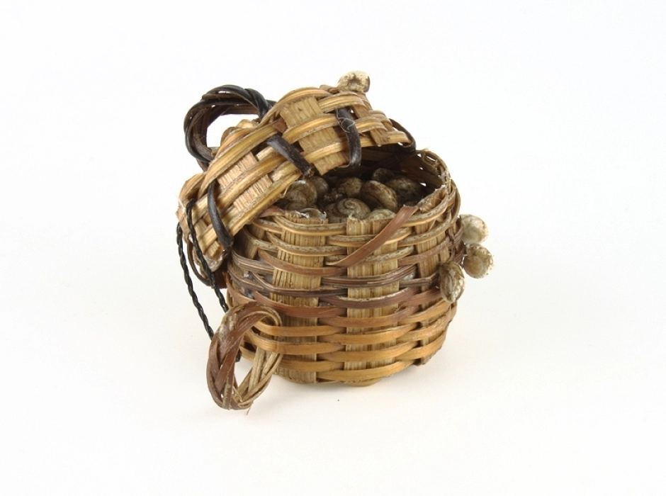 Cesta con caracoles