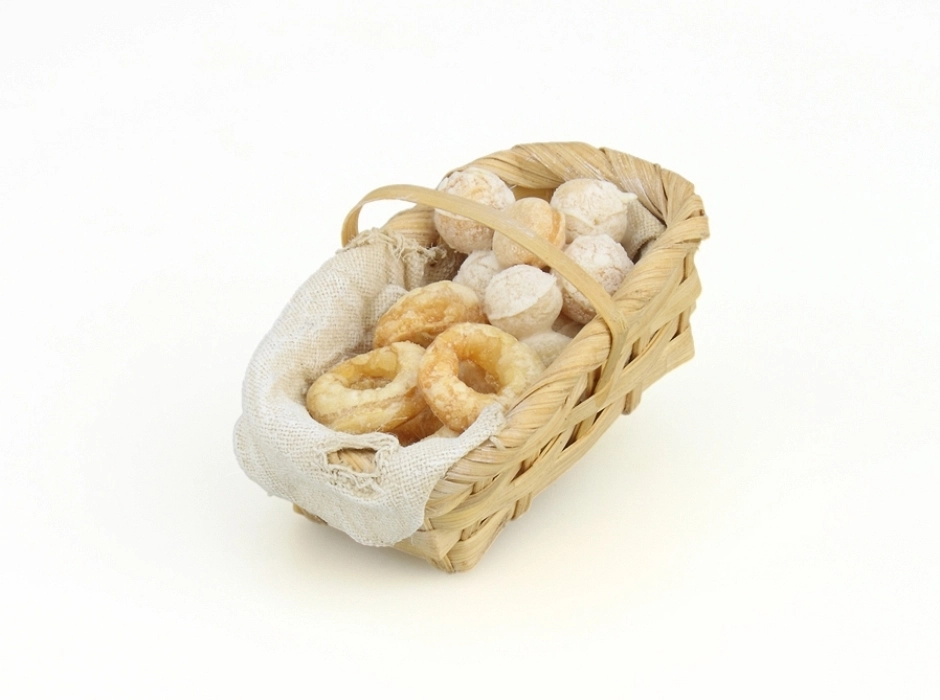 Cesta con dulces horneados Cesta con dulces horneados