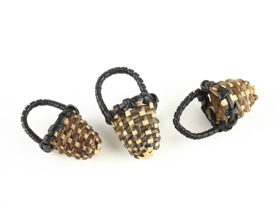Cestas mini con asa Ø 1,5 cm. (Bolsa 3 UNI.) Cestas mini con asa Ø 1,5 cm. (Bolsa 3 UNI.)