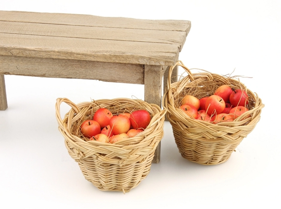 Cesto con manzanas