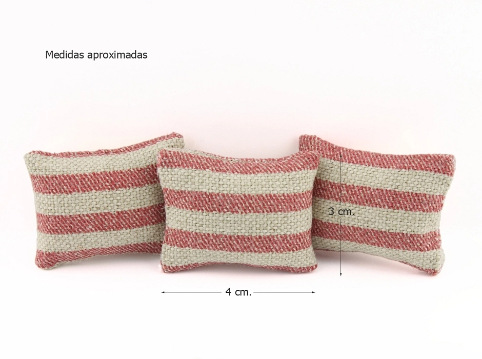 Cojines rústicos 4 x 3 cm. (Bolsa 3 UNI.)