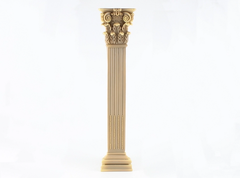 Columna corintia adosada