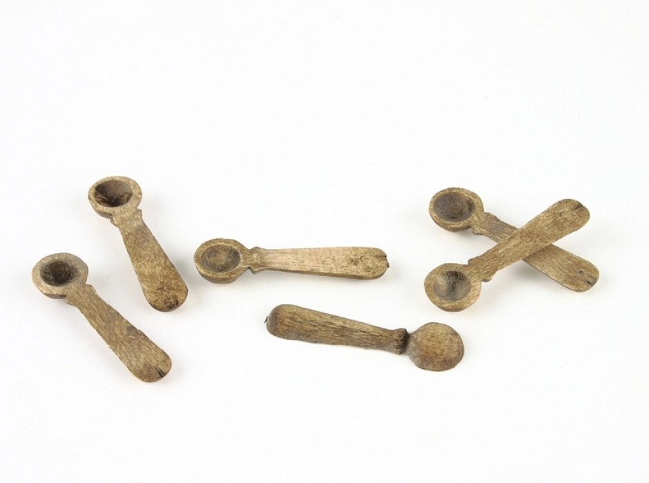 Cucharones de madera 2,8 cm. (Bolsa 6 UNI.) Cucharones de madera 2,8 cm. (Bolsa 6 UNI.)