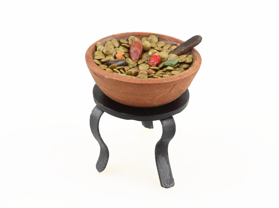 Cuenco con guiso de lentejas Ø 4 cm.