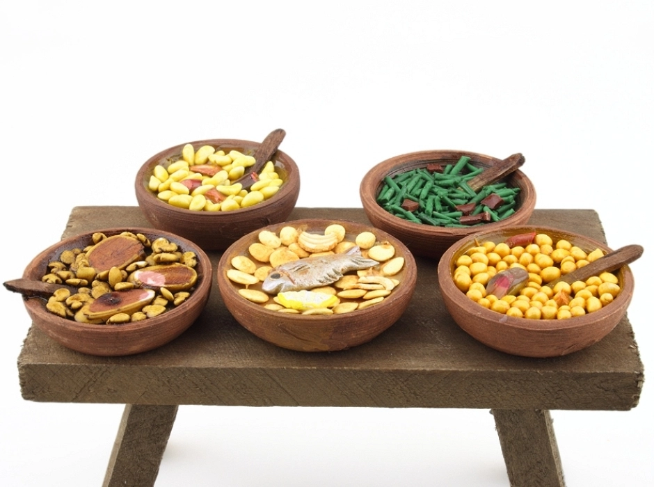 Cuenco de cocido con garbanzos Ø 3,8 cm.