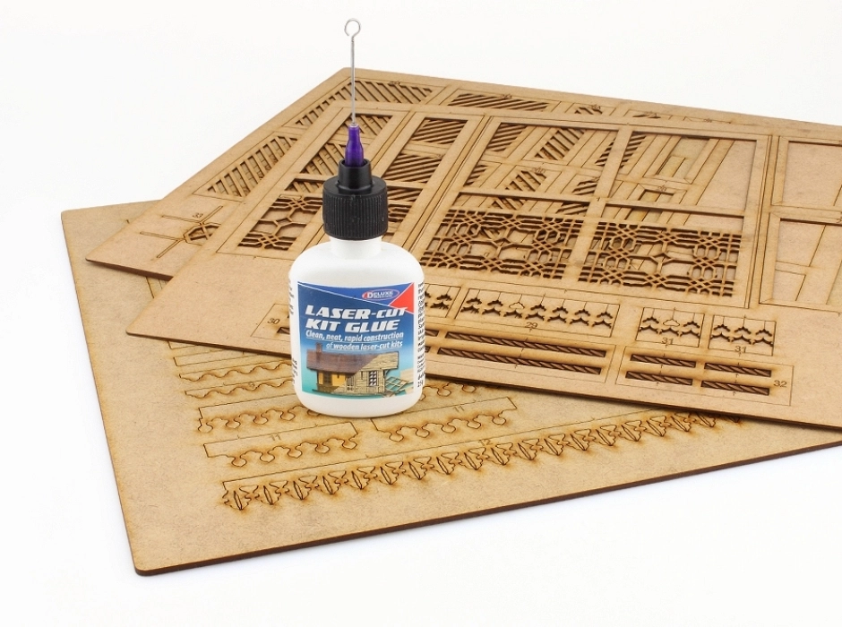 Deluxe Laser-Cut Kit Glue 25 gr.