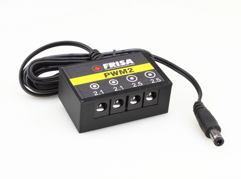 Enchufe múltiple Frisa PWM2 Jack 2.5 mm. 12V. CC.