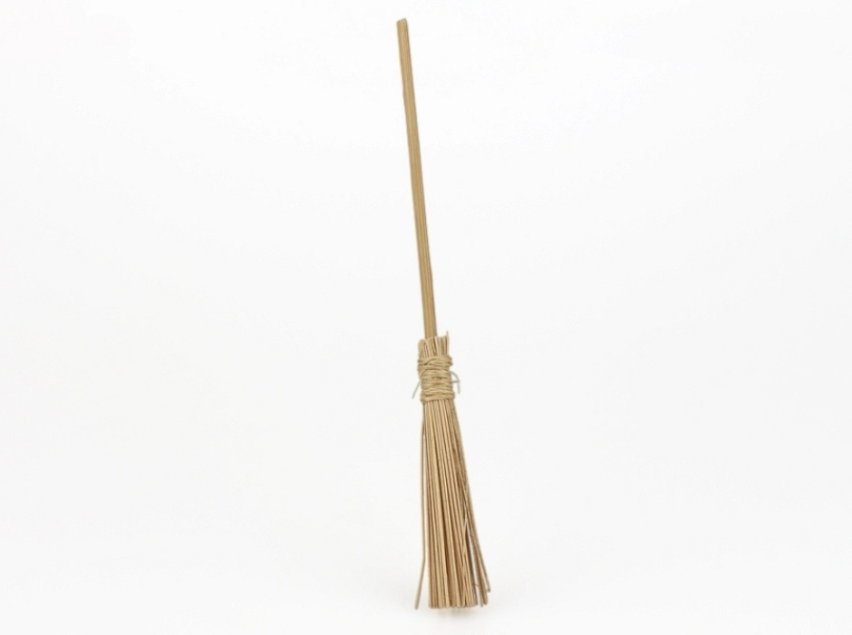Escoba natural 14 cm.