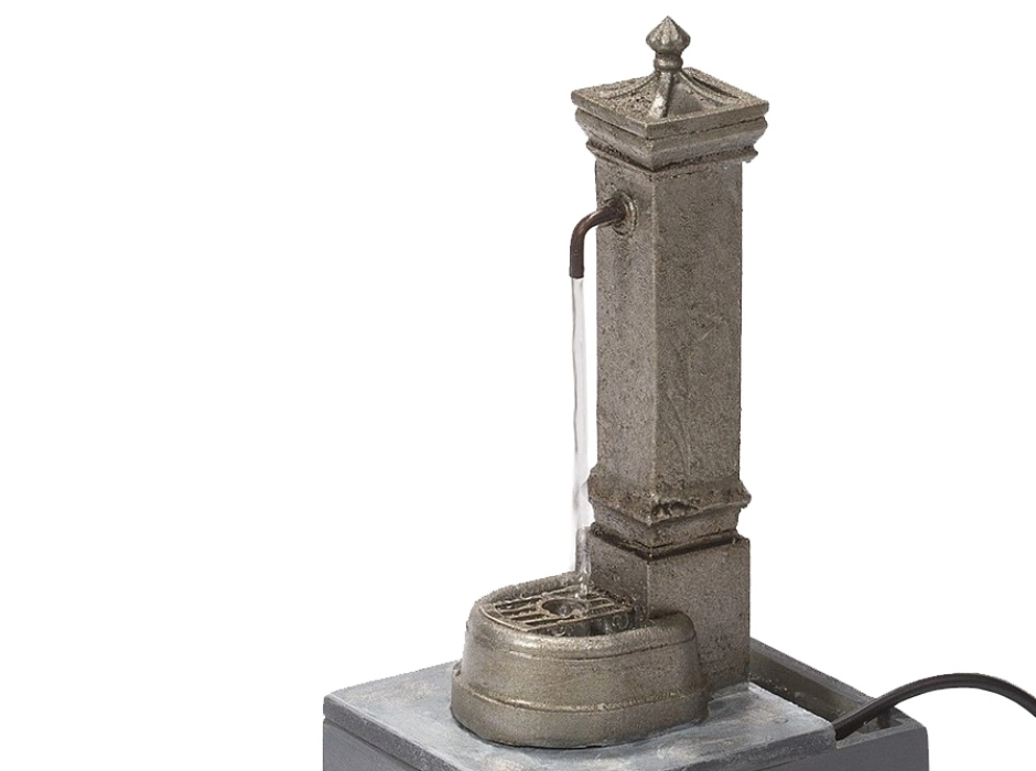 Fuente de agua potable 220V.