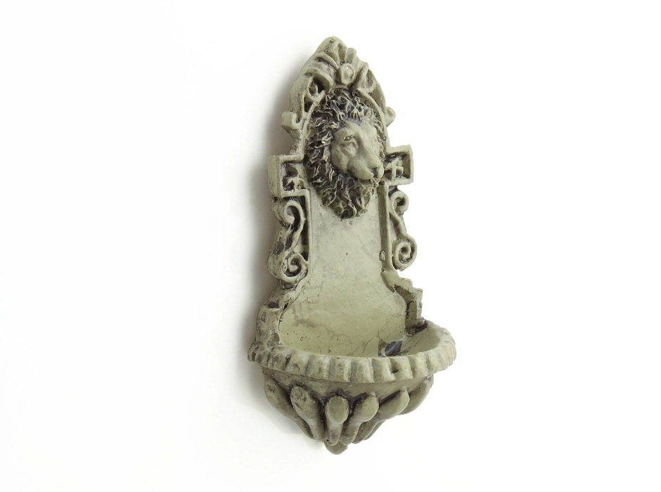 Fuente león 7 cm.