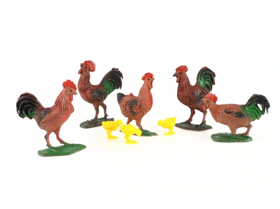 Gallos y gallinas 12 cm. (Bolsa 8 UNI. surtidos)