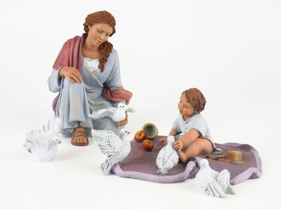 Grupo María y Jesús jugando con palomas 20 cm.