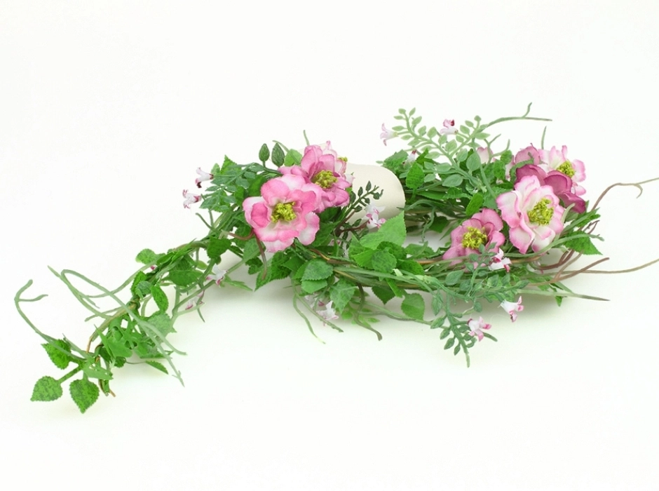 Guirnalda de zarza con flores rosas 90 cm.