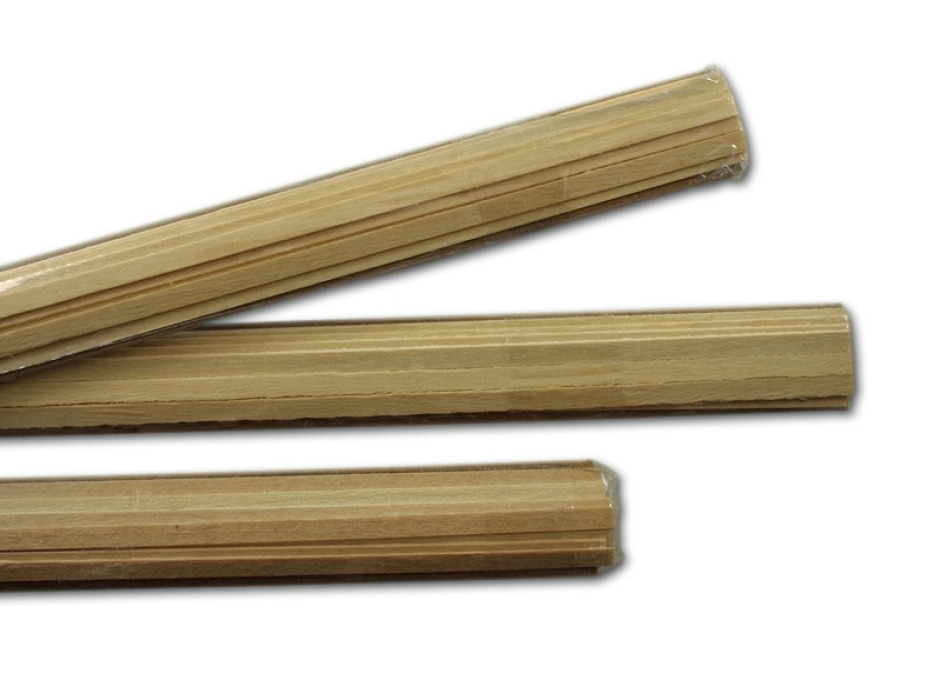 Listones de tilo 1 x 4 x 1000 mm. (Paquete 10 UNI.)