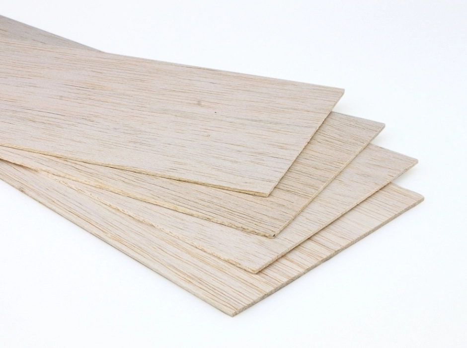Madera de balsa (Pack 4 planchas largo 33 cm.)