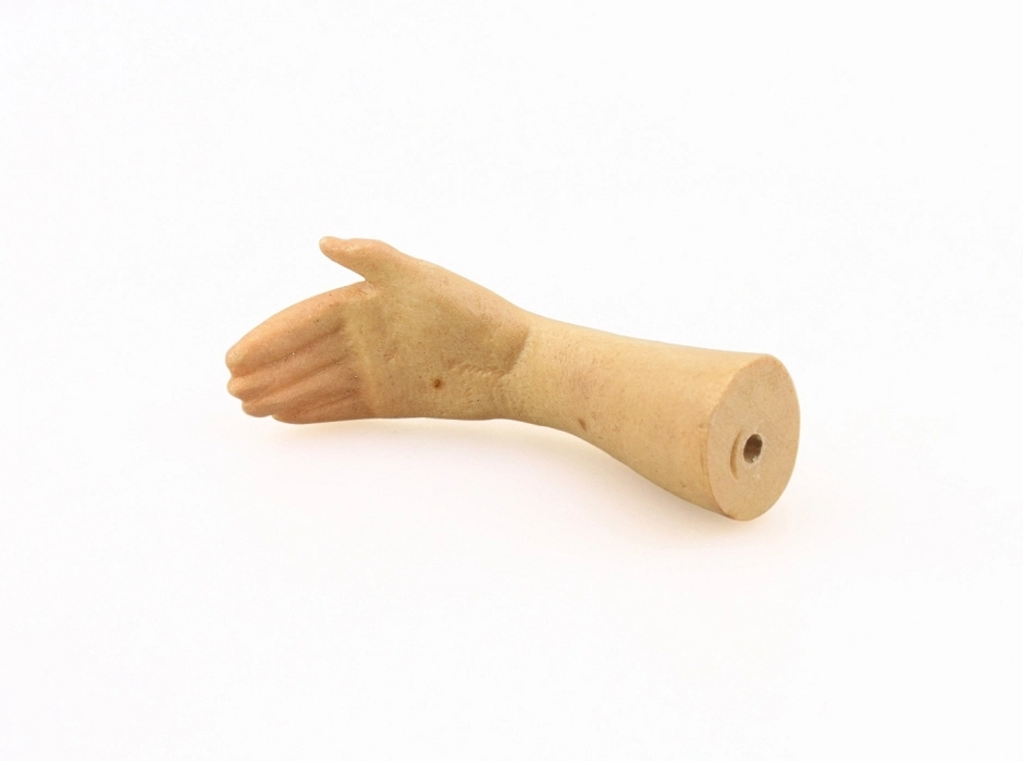 Mano derecha extendida 20 m.