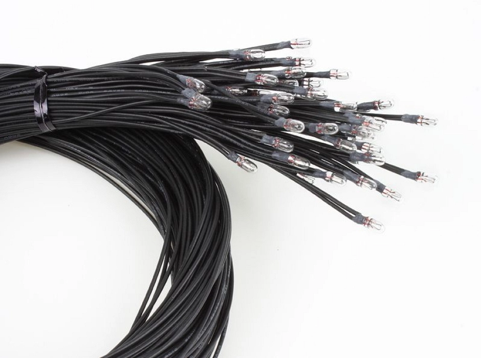 Microlámpara blanca con cable 12V. (Bolsa 4 UNI.)