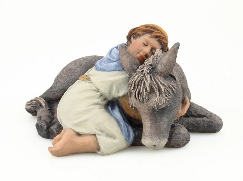 Niño abrazado a la burrita 17 cm.