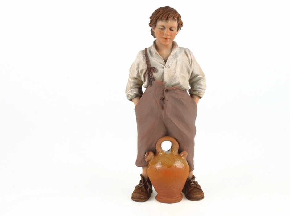 Niño con botijo 15 cm.