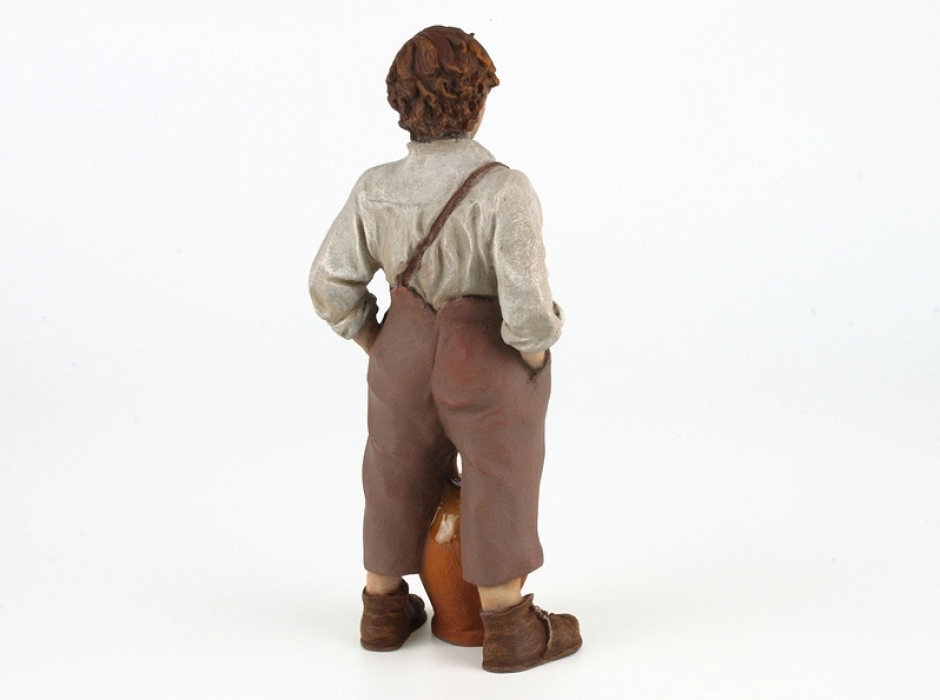 Niño con botijo 15 cm.