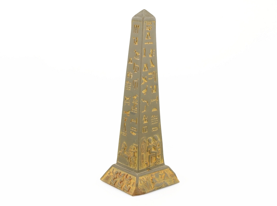 Obelisco egipcio 17,5 cm.