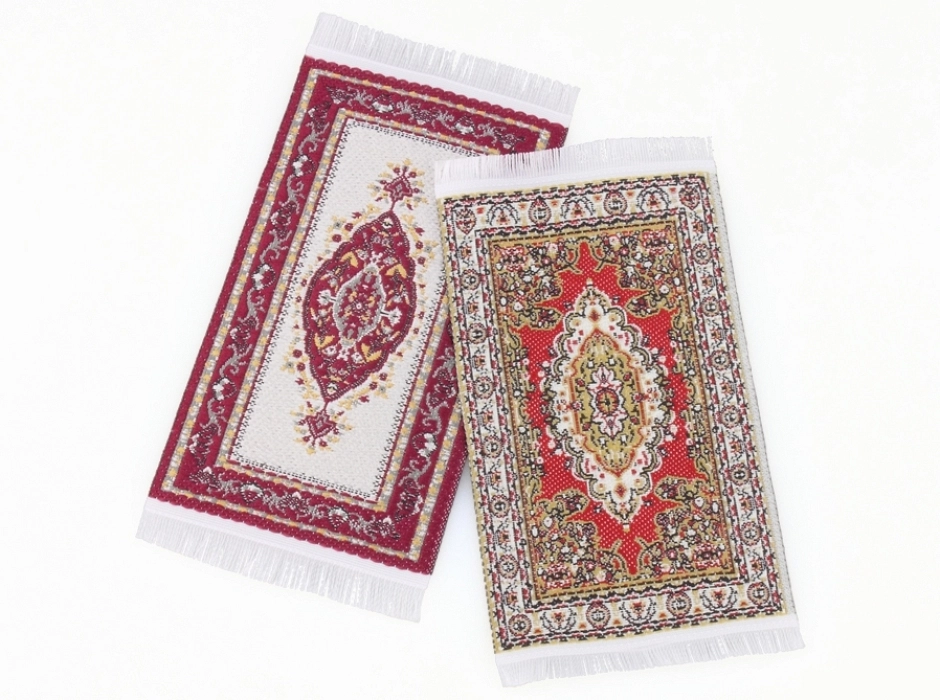 Pack 2 alfombras pequeñas surtidas (8 x 4,5 cm.)