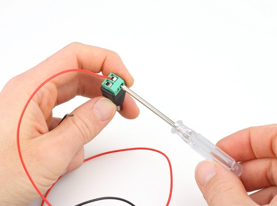 Pack 4 conectores hembra Jack 2.1x5.5 mm. 12V. CC.