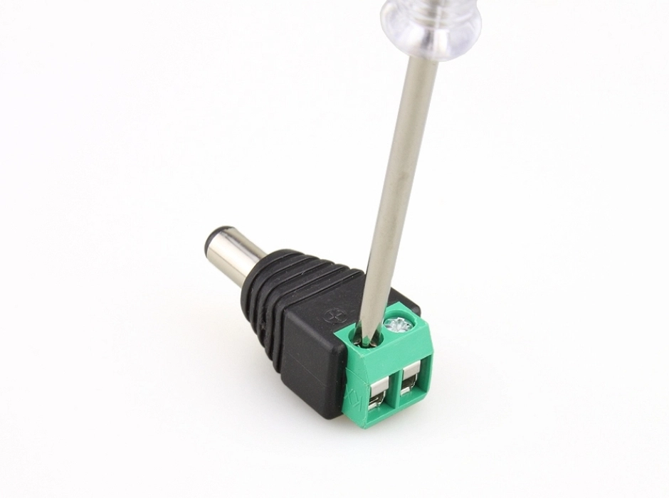 Pack 4 conectores macho Jack 2.1 x 5.5 mm. 12V. CC.