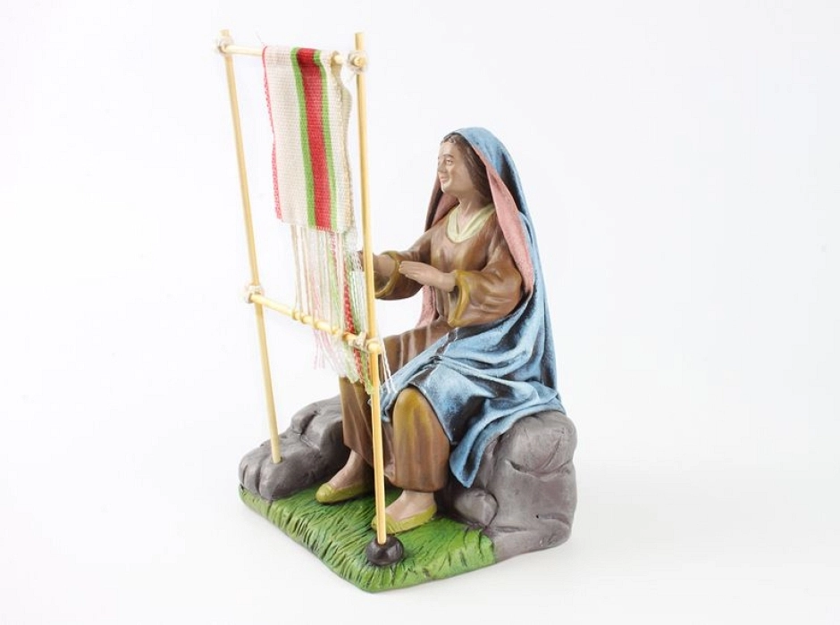 Pastora tejiendo 21 cm.
