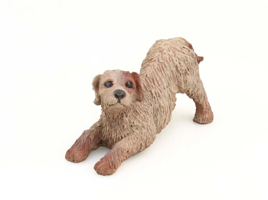Perrita juguetona 15 - 17 cm.