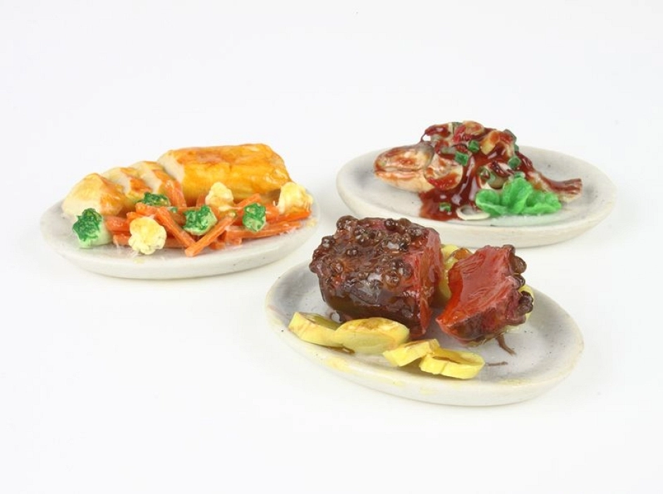 Plato ovalado con comida