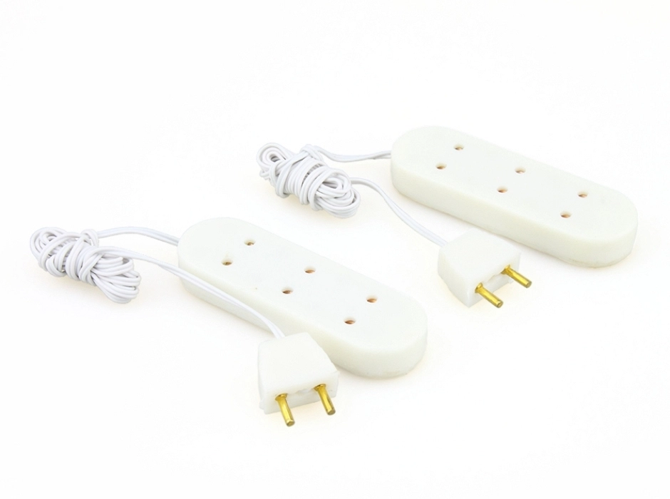 Regleta 3 enchufes con clavija 12V. (Pack 2 UNI.)