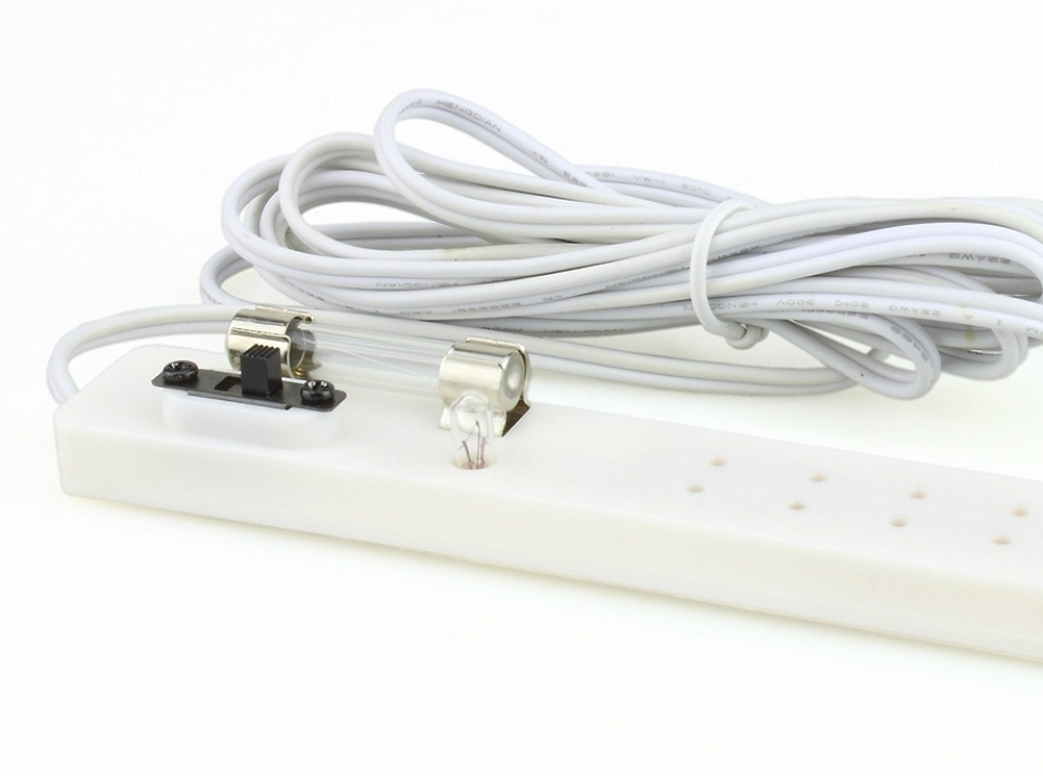 Regleta 6 conexiones 12V.